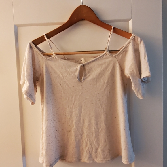 Creme off the shoulder blouse - Picture 2 of 5